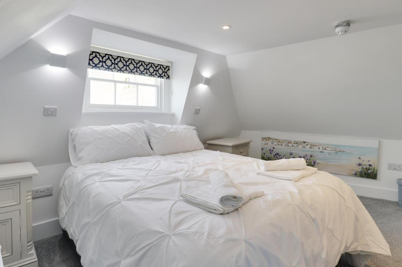 Master Accommodation Suite 4 Attic Room ヘイスティングス エクステリア 写真